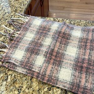 Plaid Wrap scarf.
